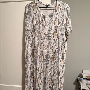 Express Gray and Cream Long Sleeve Dress